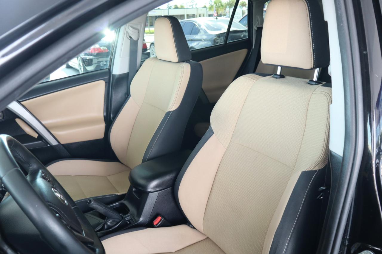 Toyota RAV4 XLE AWD (Natl) 2017