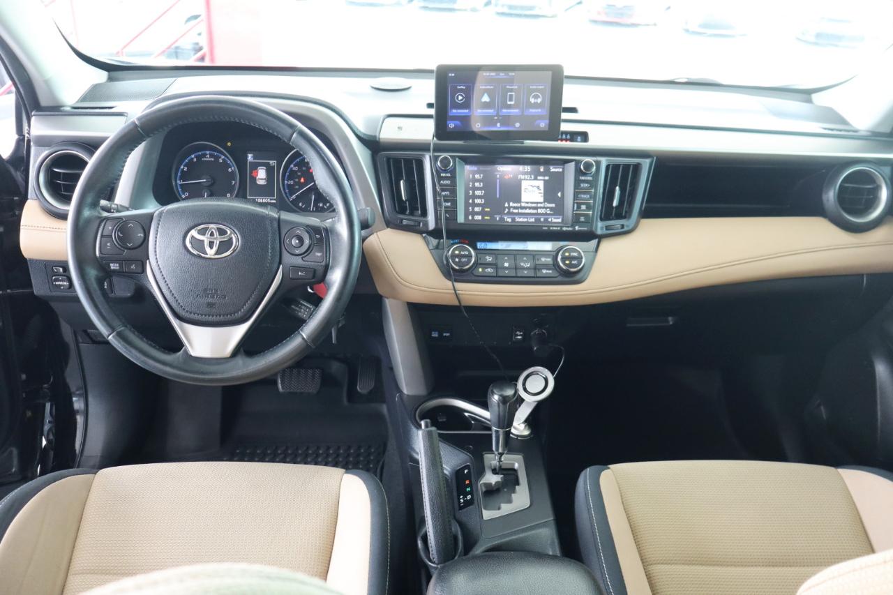 Toyota RAV4 XLE AWD (Natl) 2017