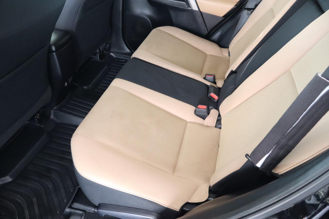 Toyota RAV4 XLE AWD (Natl) 2017