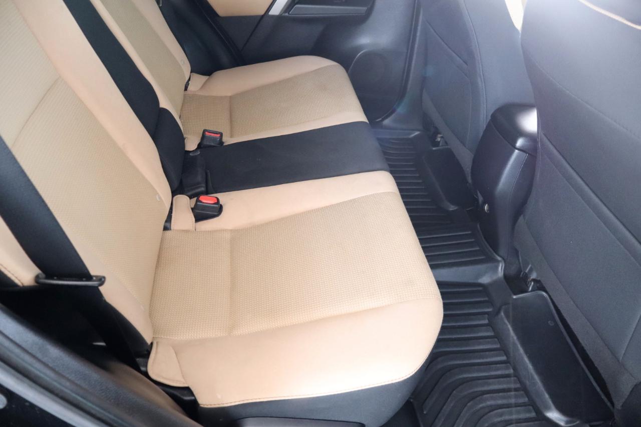 Toyota RAV4 XLE AWD (Natl) 2017