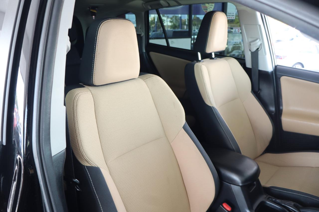Toyota RAV4 XLE AWD (Natl) 2017