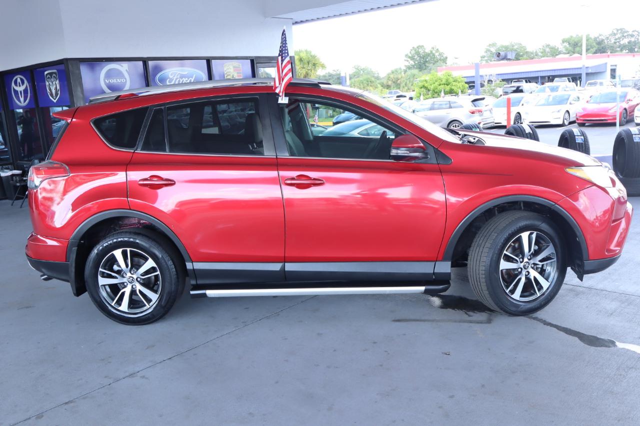 Toyota RAV4 FWD 4dr XLE (Natl) 2016