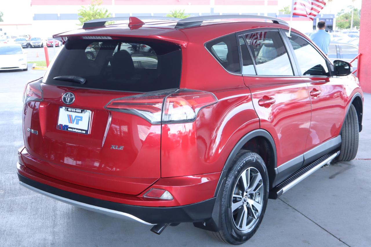 Toyota RAV4 FWD 4dr XLE (Natl) 2016