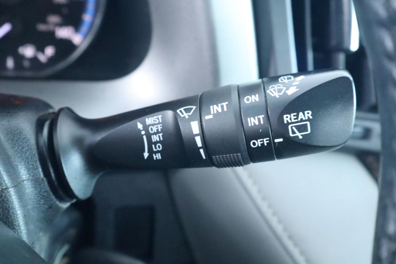 Toyota RAV4 FWD 4dr XLE (Natl) 2016