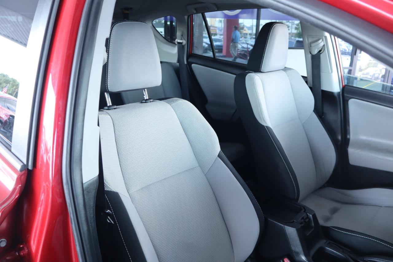 Toyota RAV4 FWD 4dr XLE (Natl) 2016