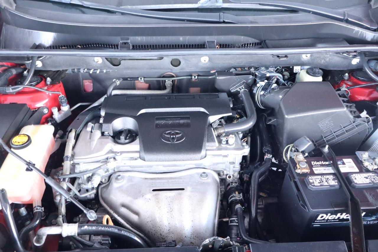 Toyota RAV4 FWD 4dr XLE (Natl) 2016