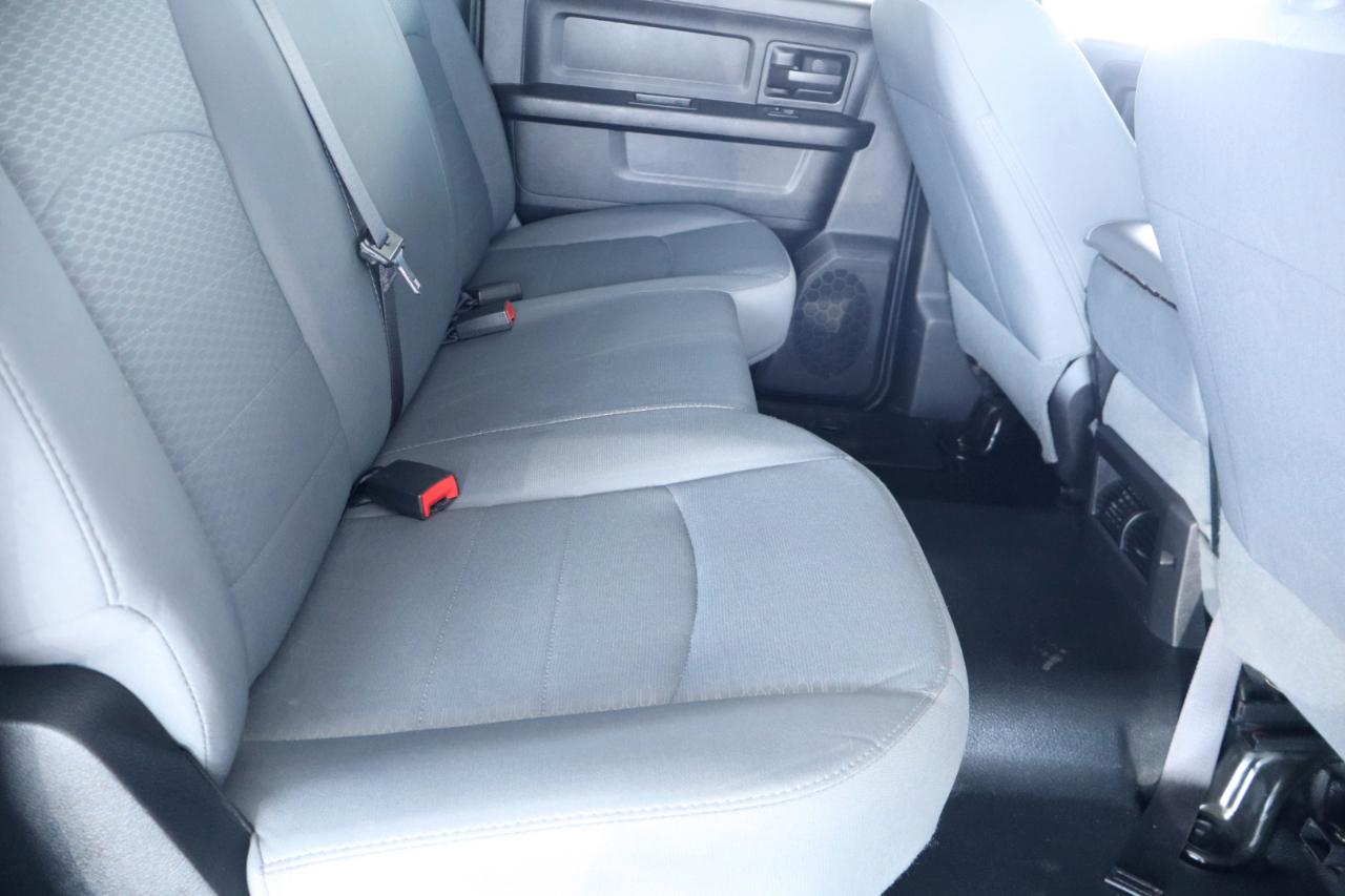RAM 2500 Tradesman 4x4 Crew Cab 6'4" Box 2017