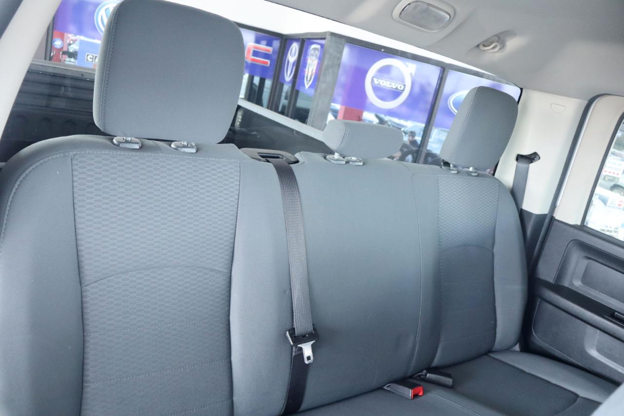 RAM 2500 Tradesman 4x4 Crew Cab 6'4" Box 2017