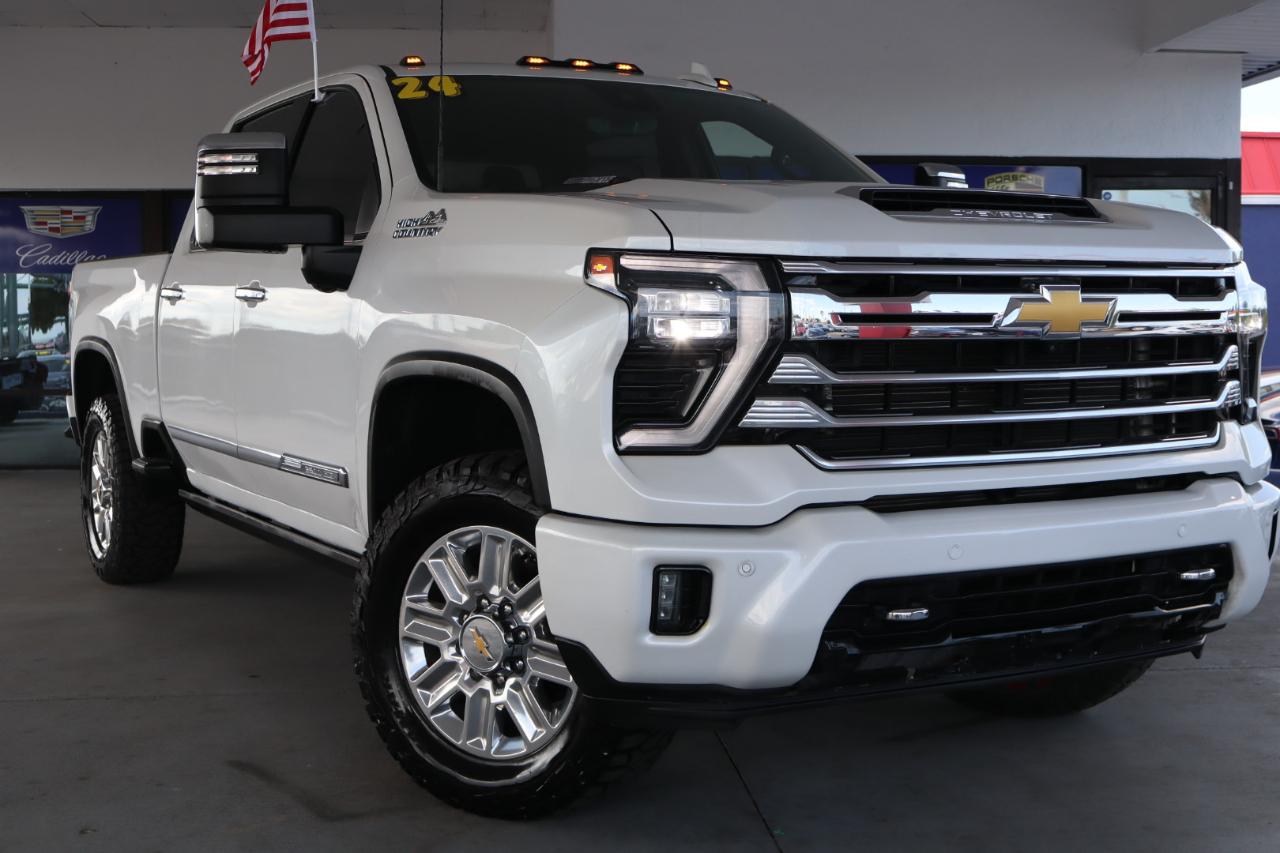 Chevrolet Silverado 2500HD 4WD Crew Cab 159" High Country 2024