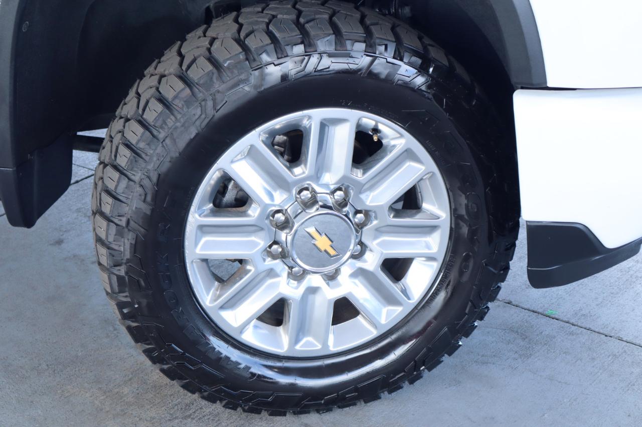 Chevrolet Silverado 2500HD 4WD Crew Cab 159" High Country 2024