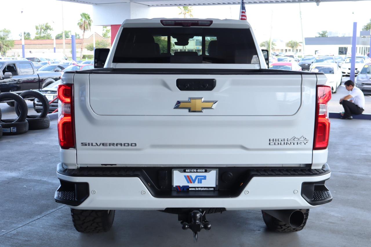 Chevrolet Silverado 2500HD 4WD Crew Cab 159" High Country 2024