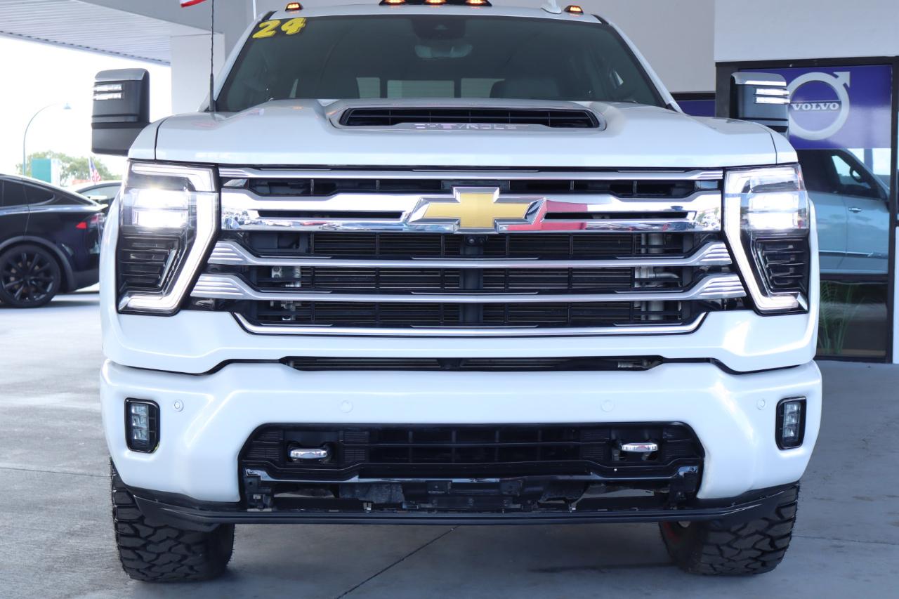Chevrolet Silverado 2500HD 4WD Crew Cab 159" High Country 2024