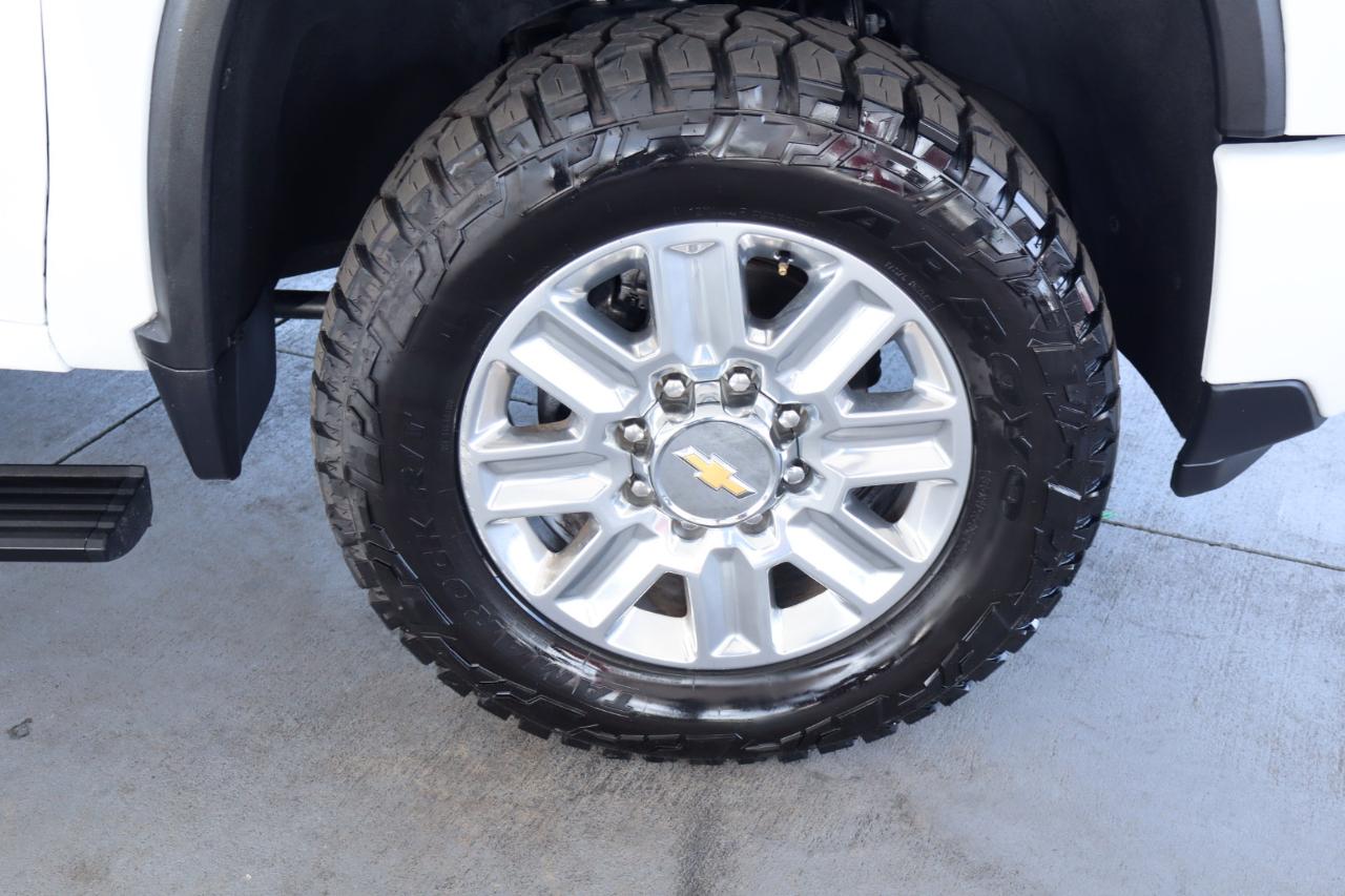 Chevrolet Silverado 2500HD 4WD Crew Cab 159" High Country 2024