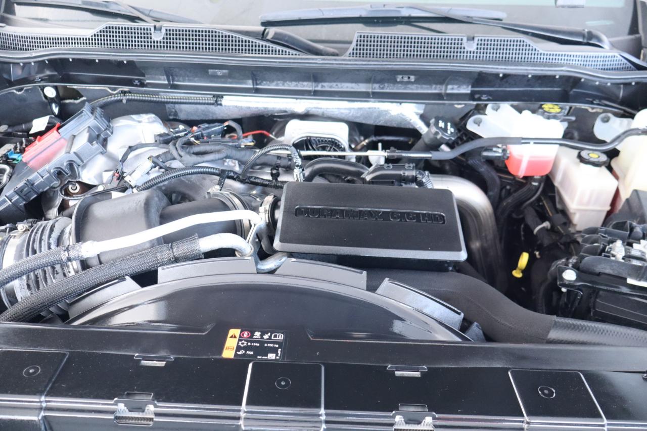 Chevrolet Silverado 2500HD 4WD Crew Cab 159" High Country 2024