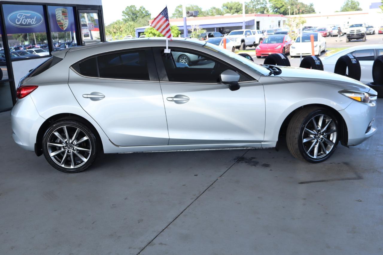 Mazda Mazda3 5-Door Touring Auto 2018
