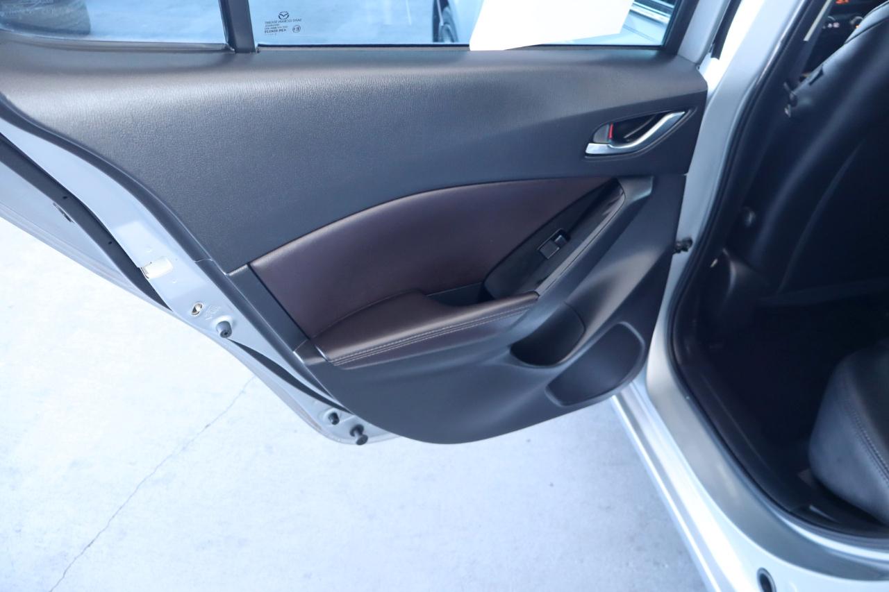 Mazda Mazda3 5-Door Touring Auto 2018
