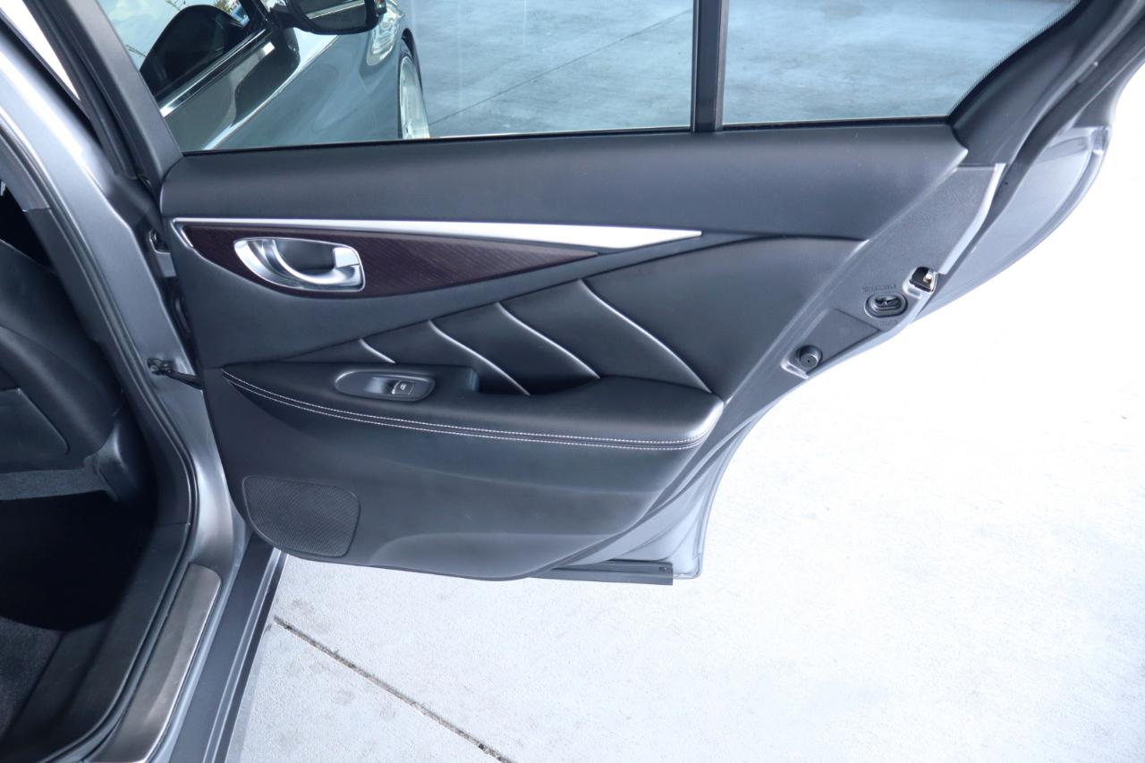 Infiniti Q50 3.0t SENSORY AWD 2021