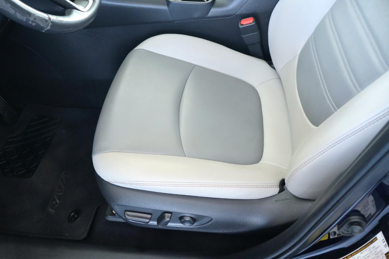 Toyota RAV4 XLE Premium FWD (Natl) 2021