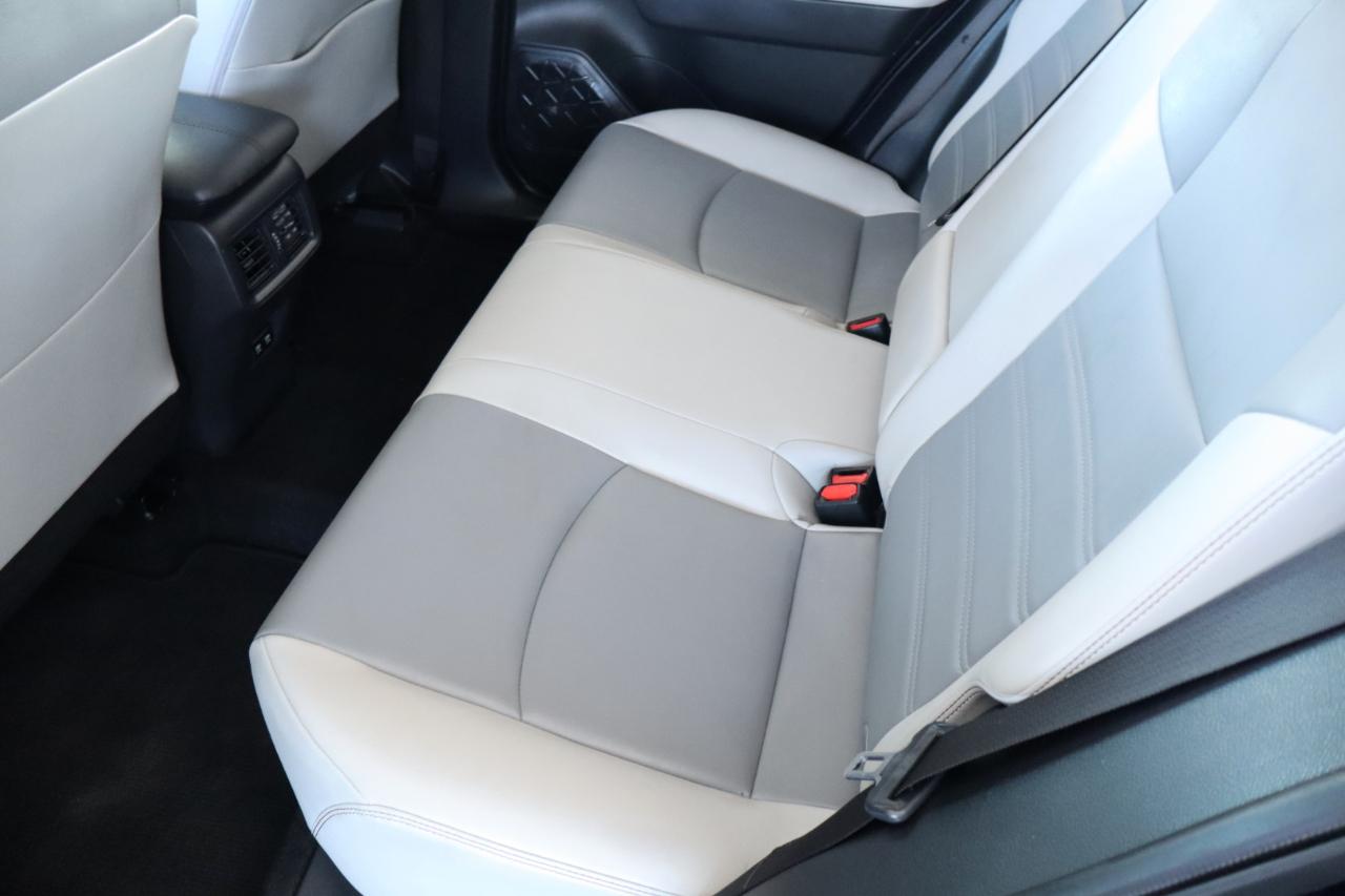 Toyota RAV4 XLE Premium FWD (Natl) 2021