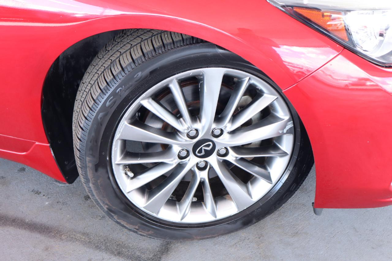 Infiniti Q50 3.0t LUXE RWD 2021