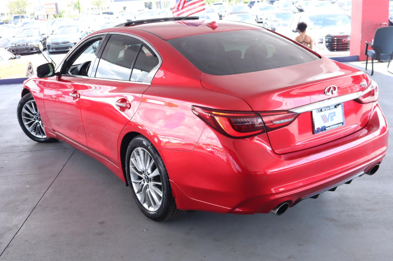 Infiniti Q50 3.0t LUXE RWD 2021