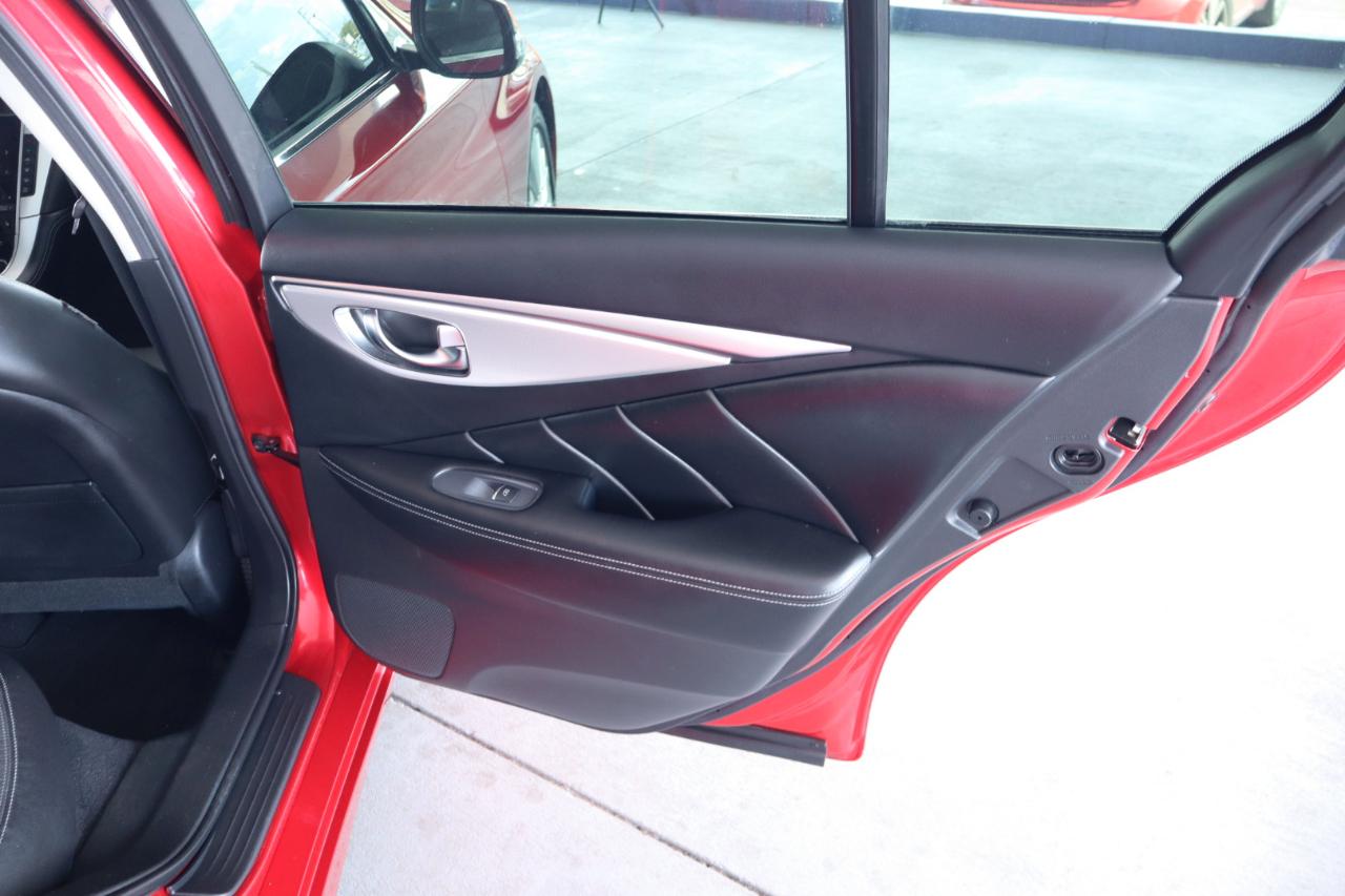 Infiniti Q50 3.0t LUXE RWD 2021