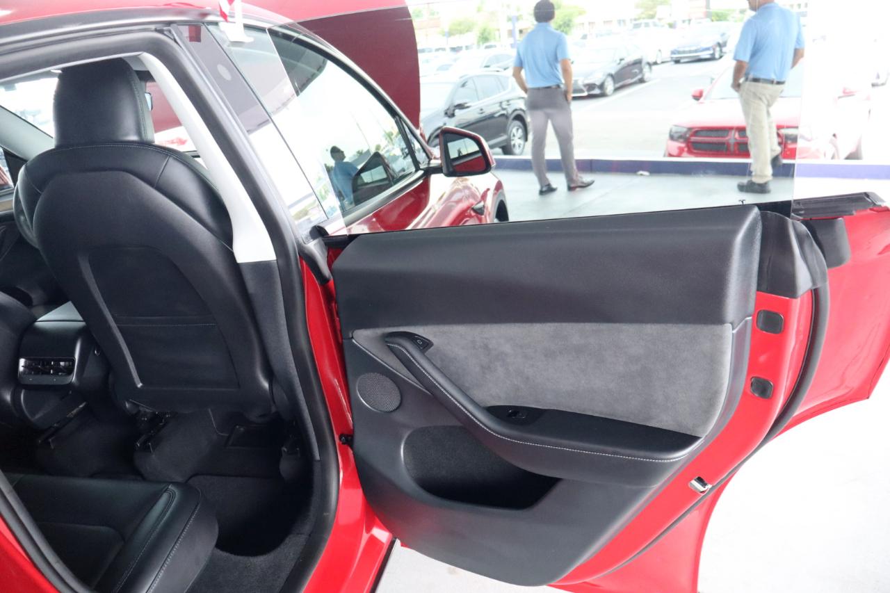 Tesla Model Y Long Range AWD 2023