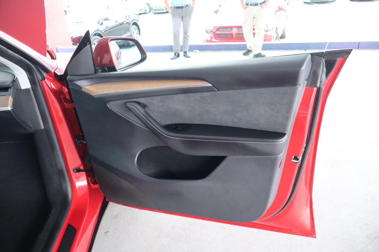 Tesla Model Y Long Range AWD 2023