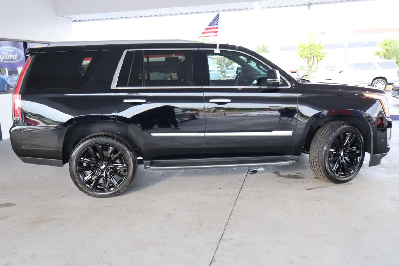 Cadillac Escalade 2WD 4dr Luxury 2020