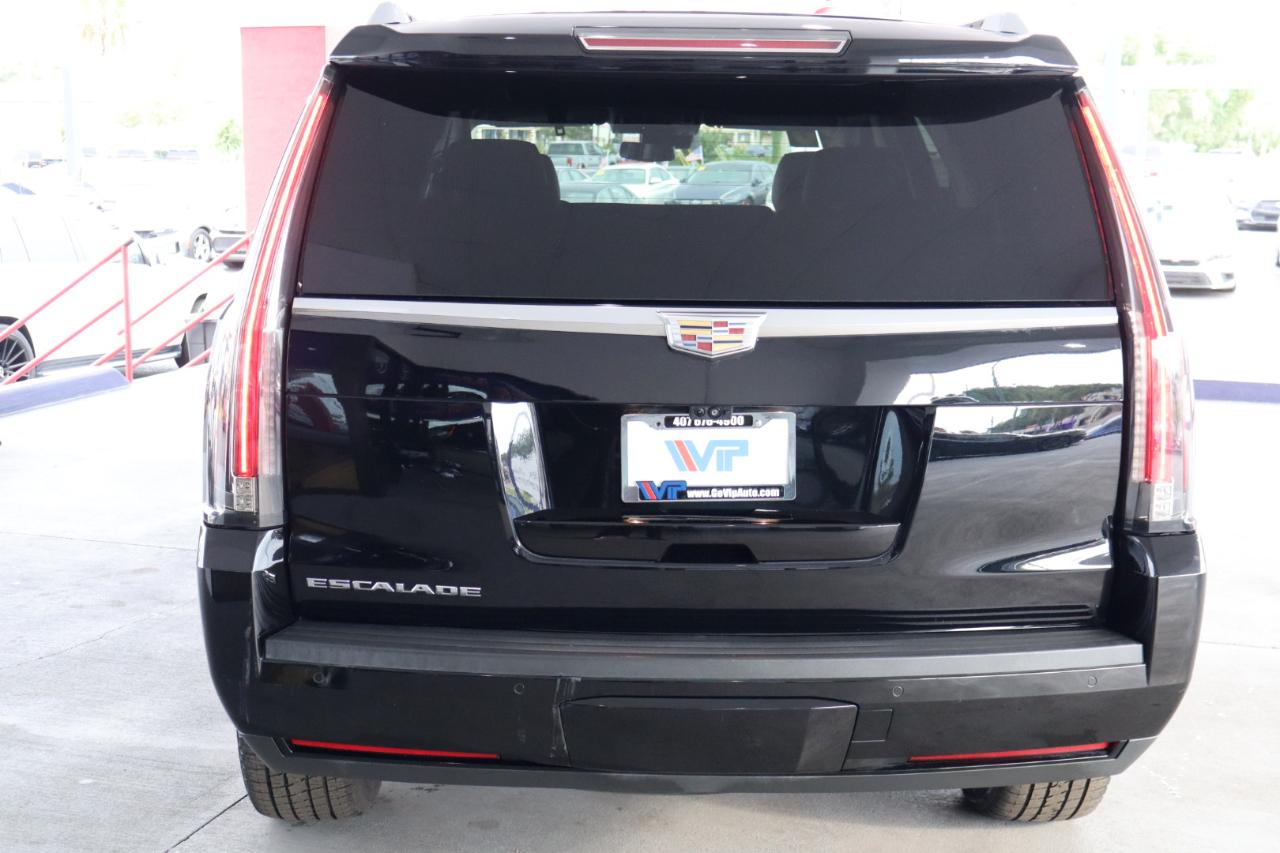Cadillac Escalade 2WD 4dr Luxury 2020