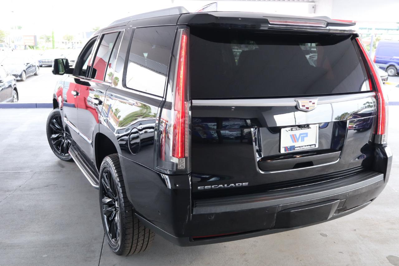 Cadillac Escalade 2WD 4dr Luxury 2020