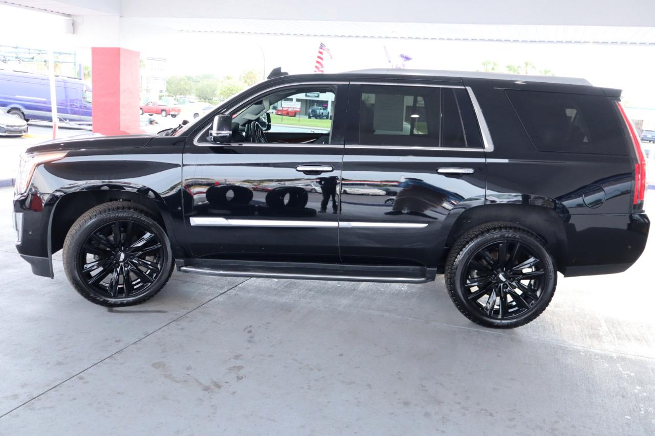 Cadillac Escalade 2WD 4dr Luxury 2020