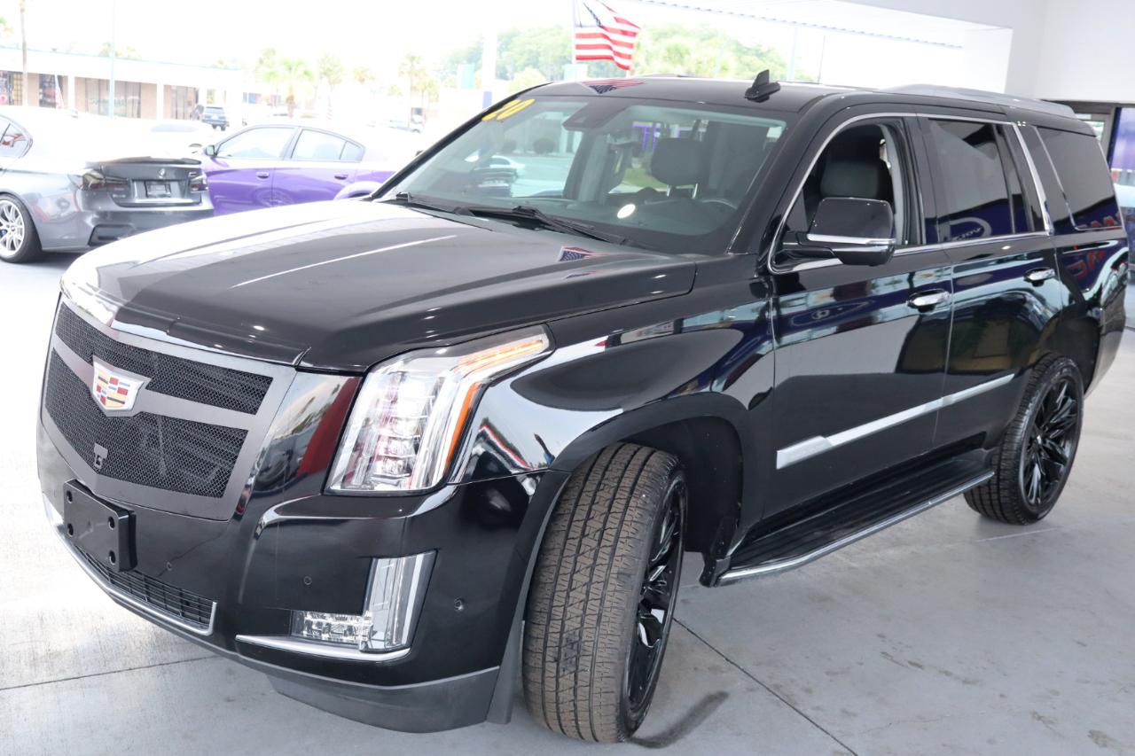Cadillac Escalade 2WD 4dr Luxury 2020