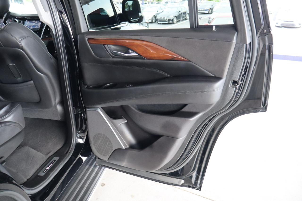 Cadillac Escalade 2WD 4dr Luxury 2020