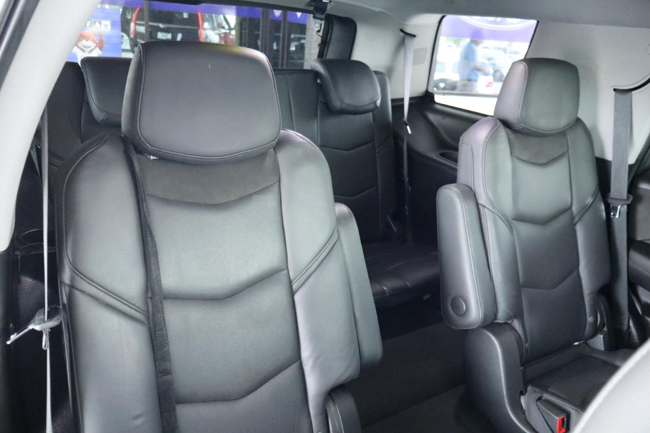 Cadillac Escalade 2WD 4dr Luxury 2020