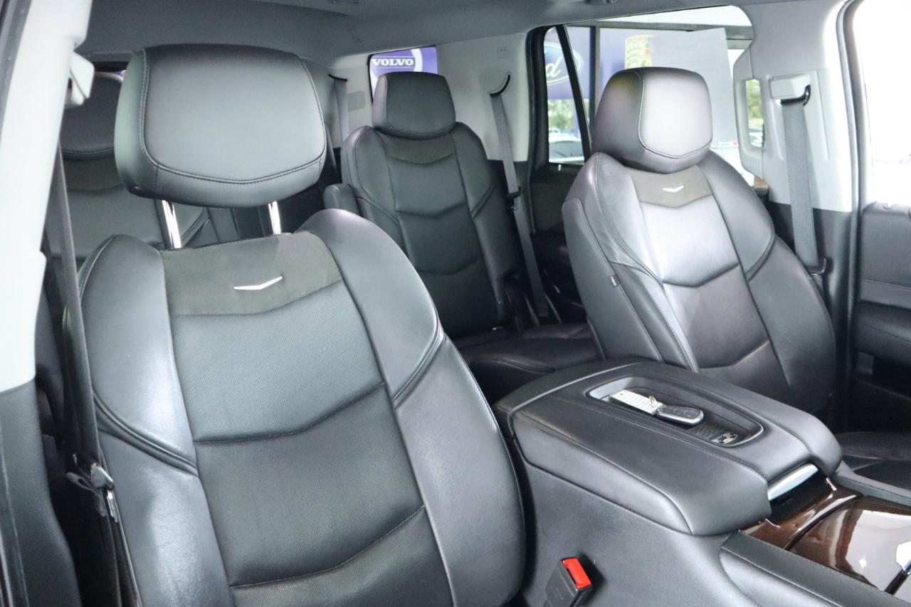 Cadillac Escalade 2WD 4dr Luxury 2020