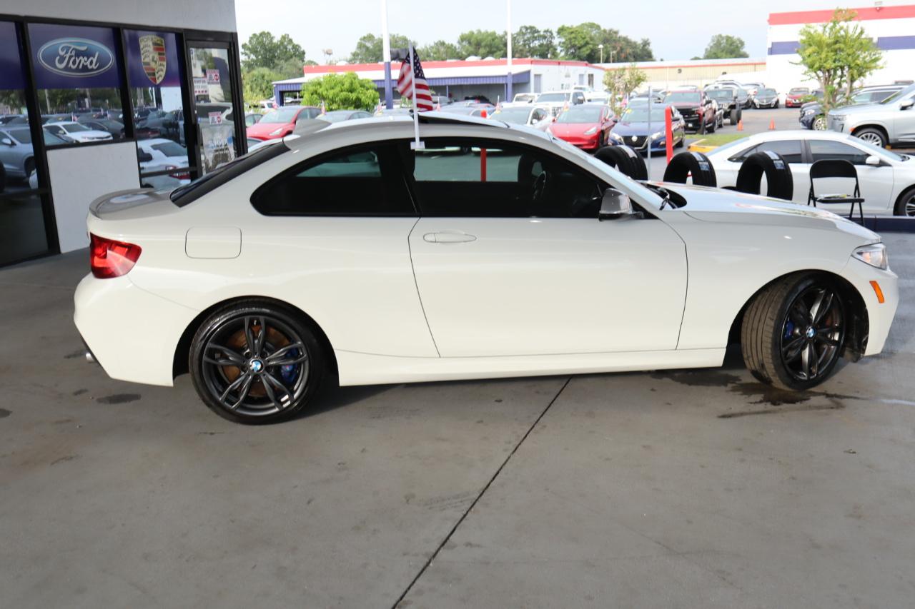 BMW 2 Series 2dr Cpe M235i xDrive AWD 2016