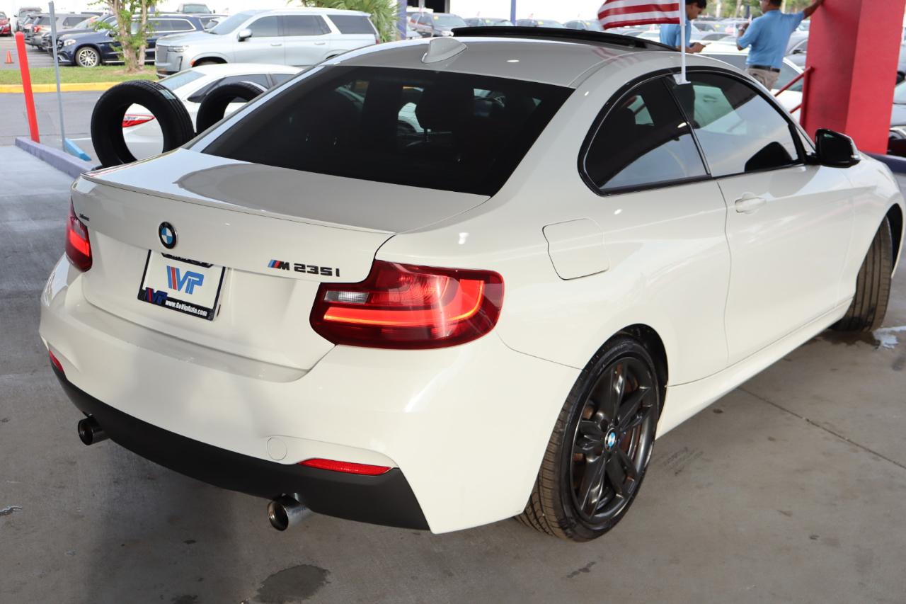 BMW 2 Series 2dr Cpe M235i xDrive AWD 2016