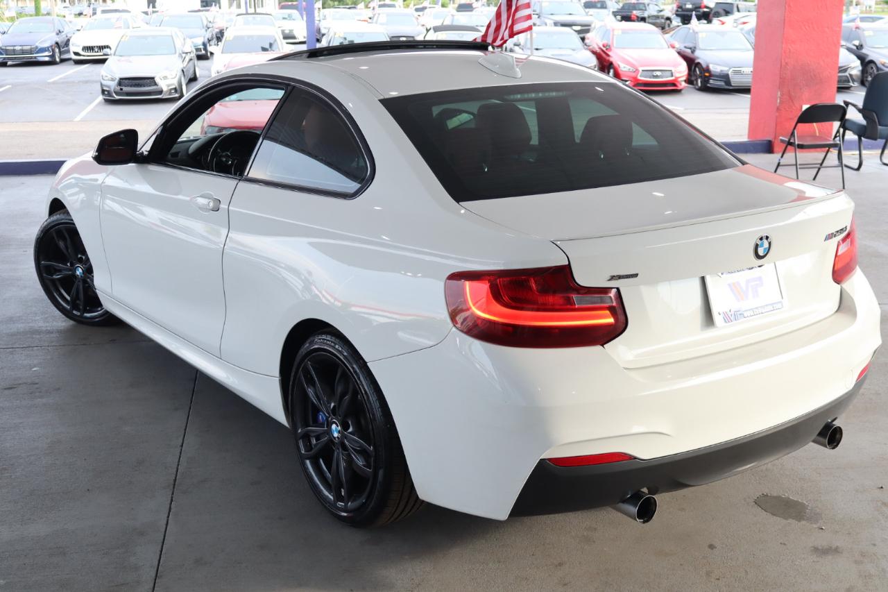 BMW 2 Series 2dr Cpe M235i xDrive AWD 2016