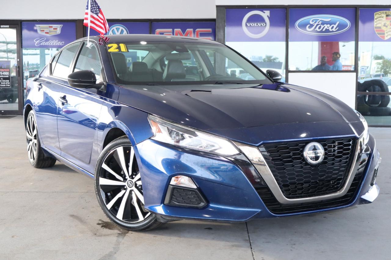 Nissan Altima 2.5 SR Sedan 2021