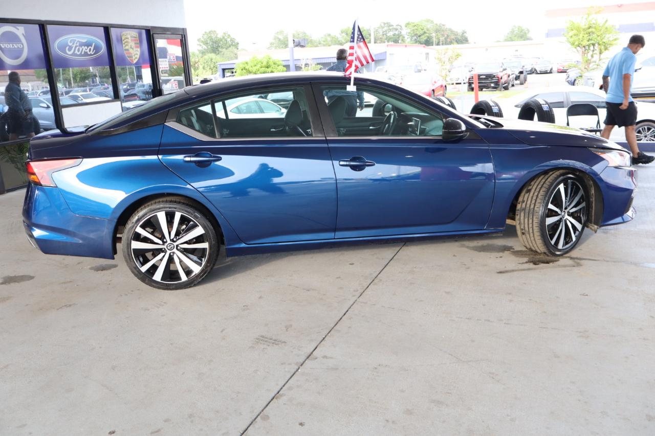 Nissan Altima 2.5 SR Sedan 2021