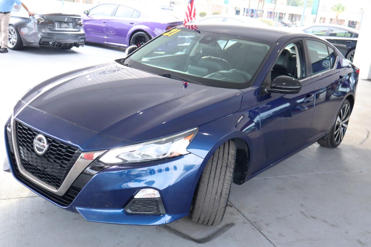 Nissan Altima 2.5 SR Sedan 2021