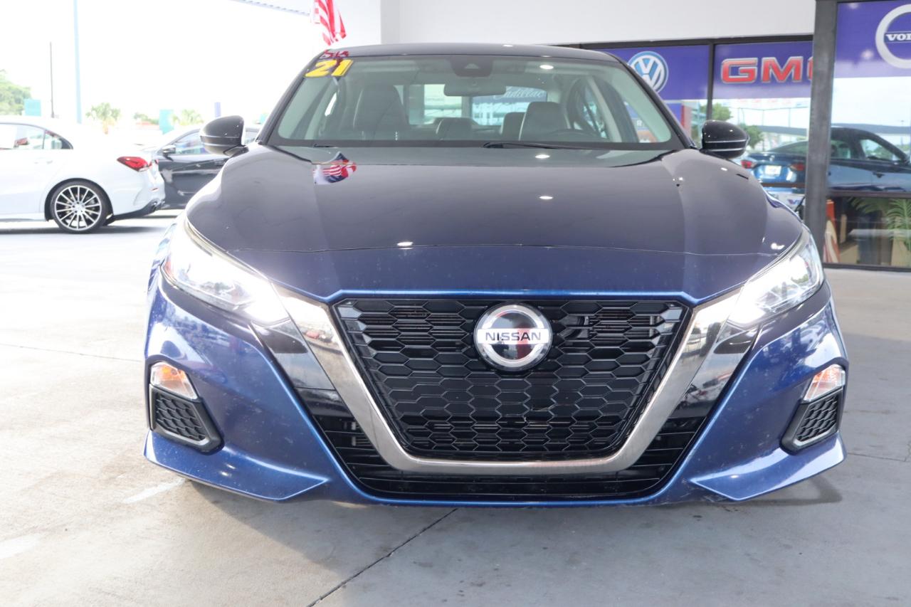 Nissan Altima 2.5 SR Sedan 2021
