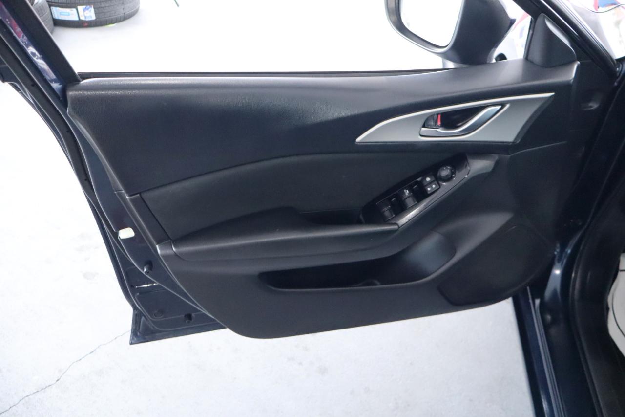 Mazda Mazda3 5-Door Sport Auto 2017