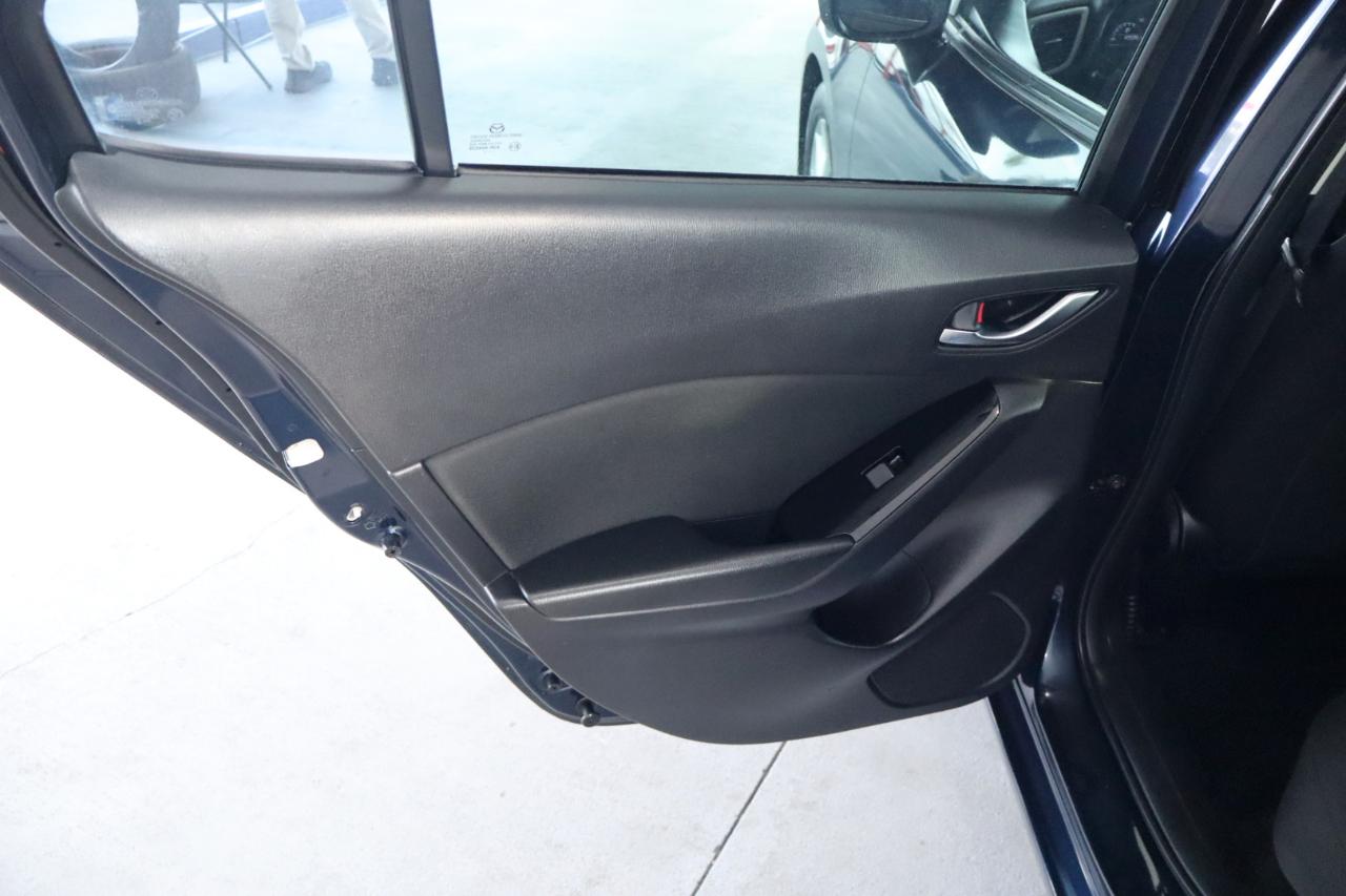 Mazda Mazda3 5-Door Sport Auto 2017
