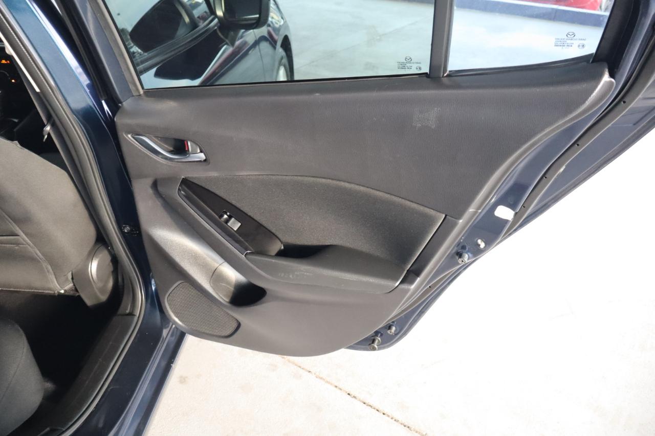 Mazda Mazda3 5-Door Sport Auto 2017
