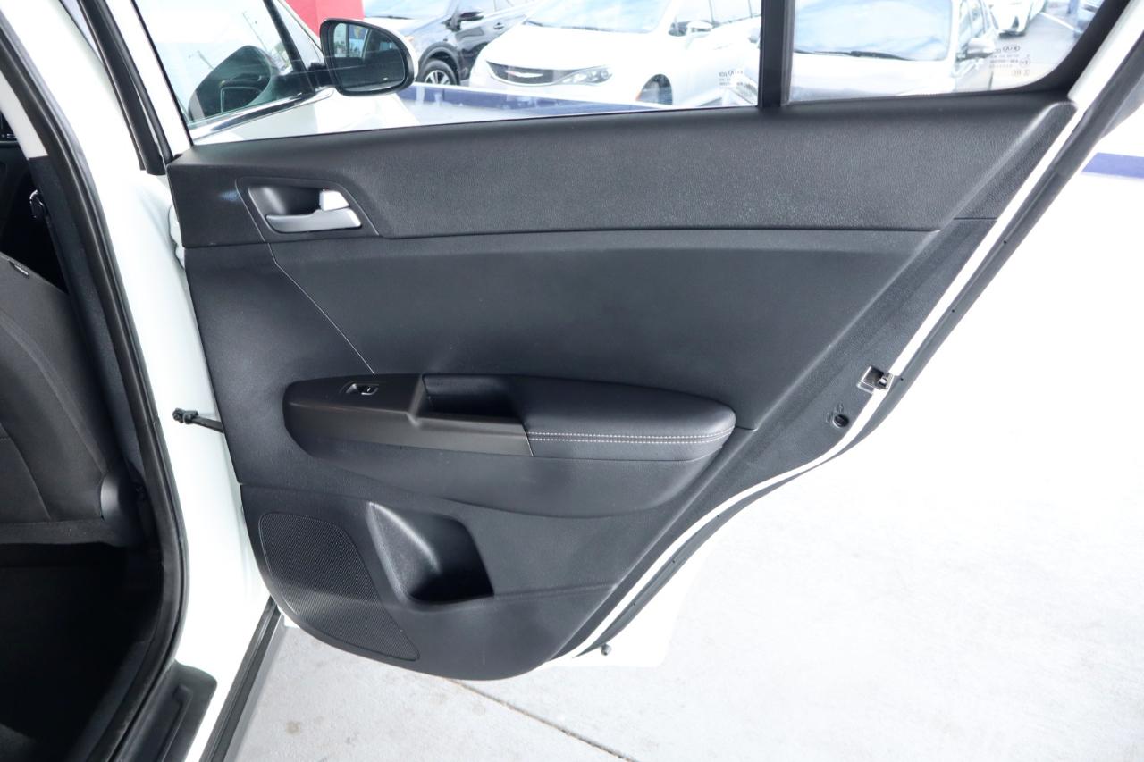 Kia Sportage LX FWD 2020