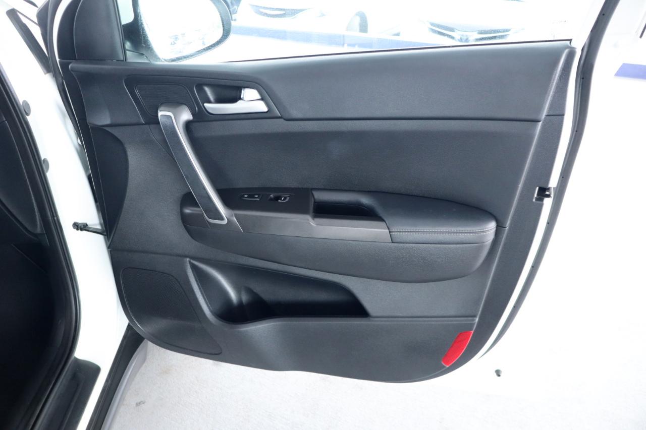 Kia Sportage LX FWD 2020