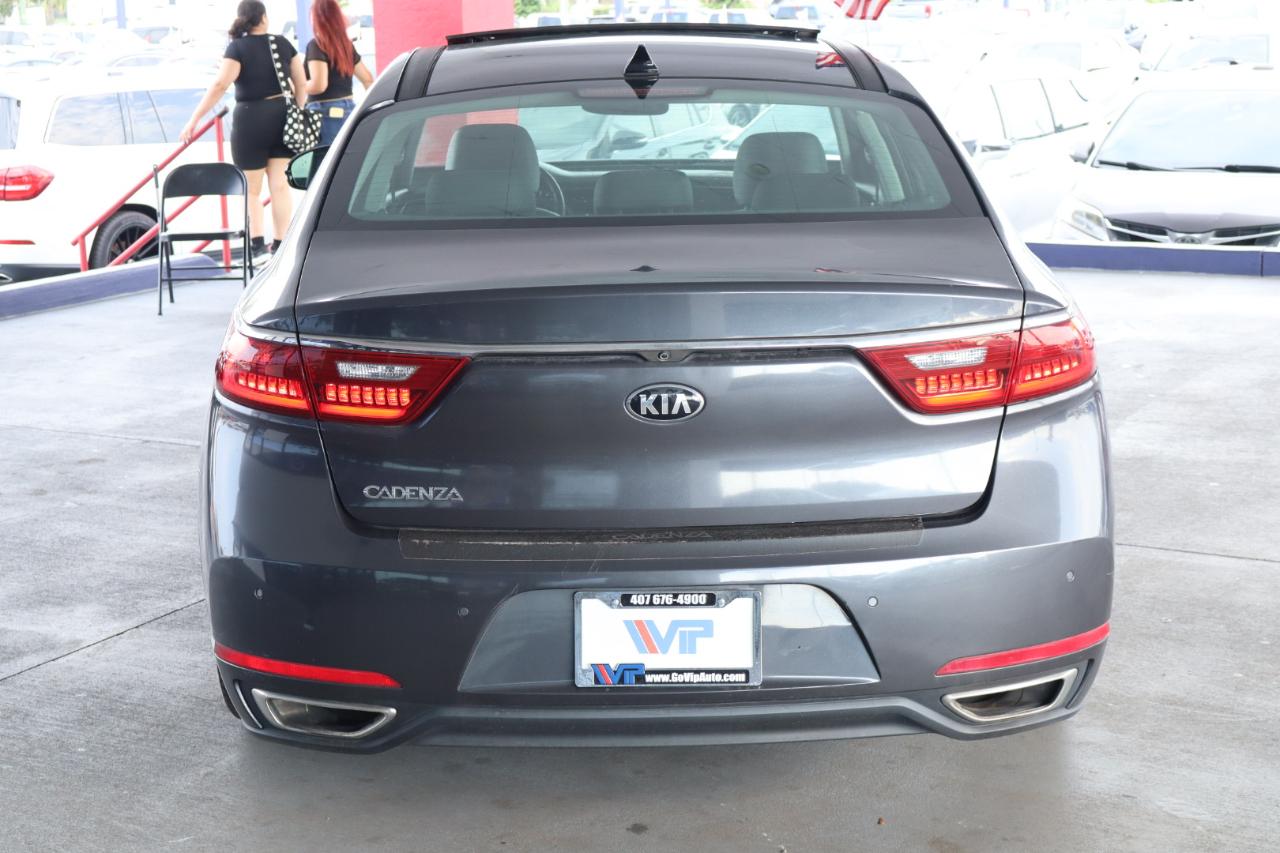 Kia Cadenza Premium 2017