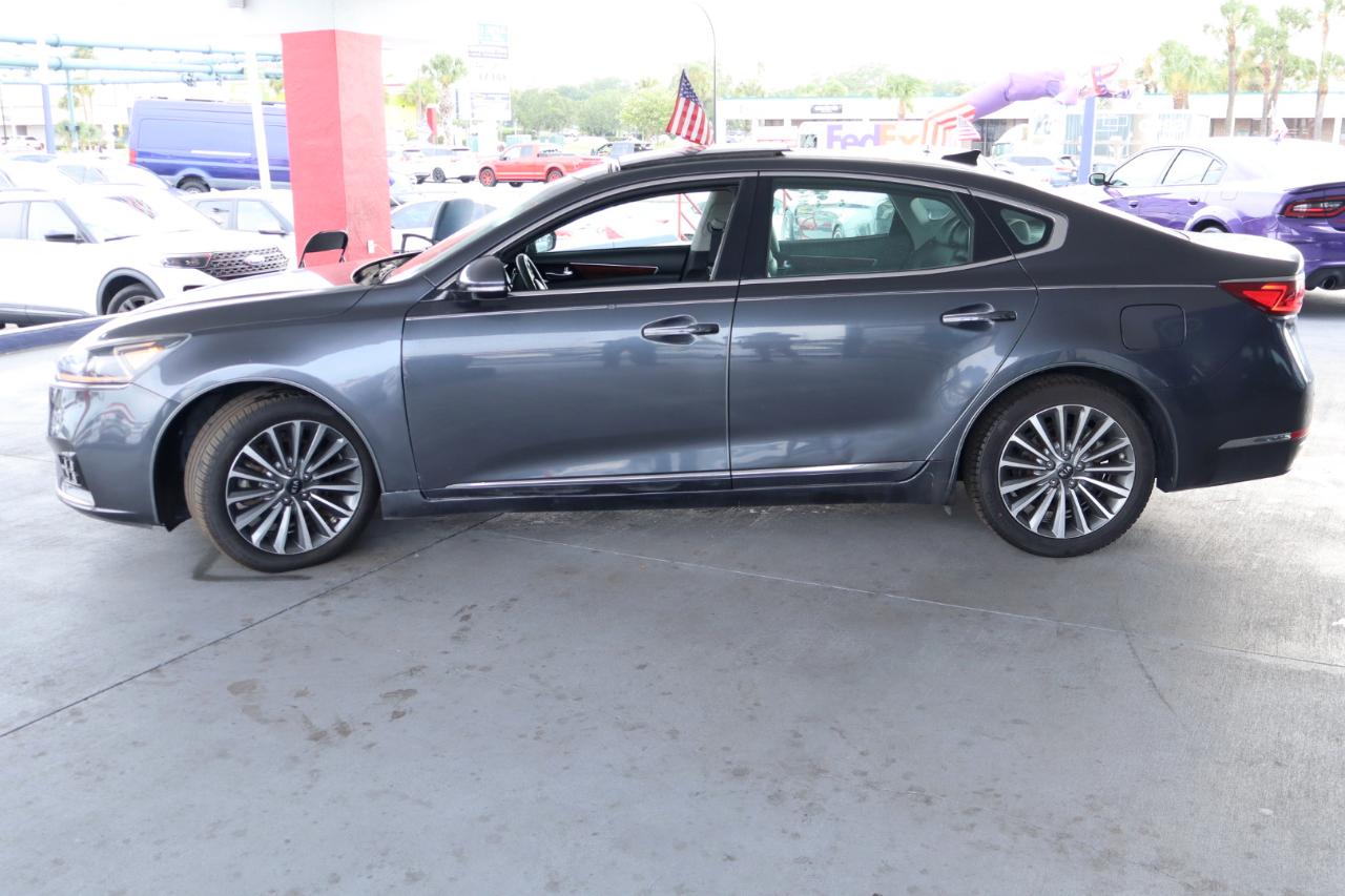 Kia Cadenza Premium 2017